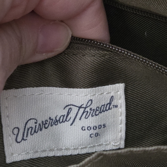 Universal Thread Goods Co Non Leather Olive Green Tote Bag with Adjustable Strap - Picture 9 of 11